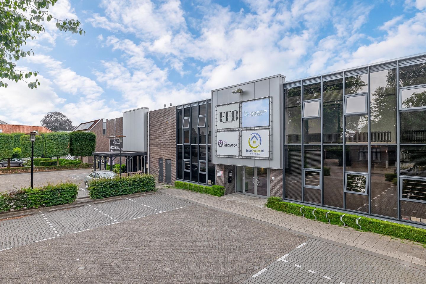 Bekijk foto 1 van Dorpstraat 120