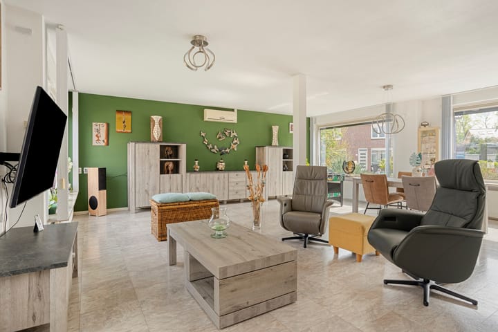 Vrijstaande woning te koop: Spitsstraat 8, Maasbracht