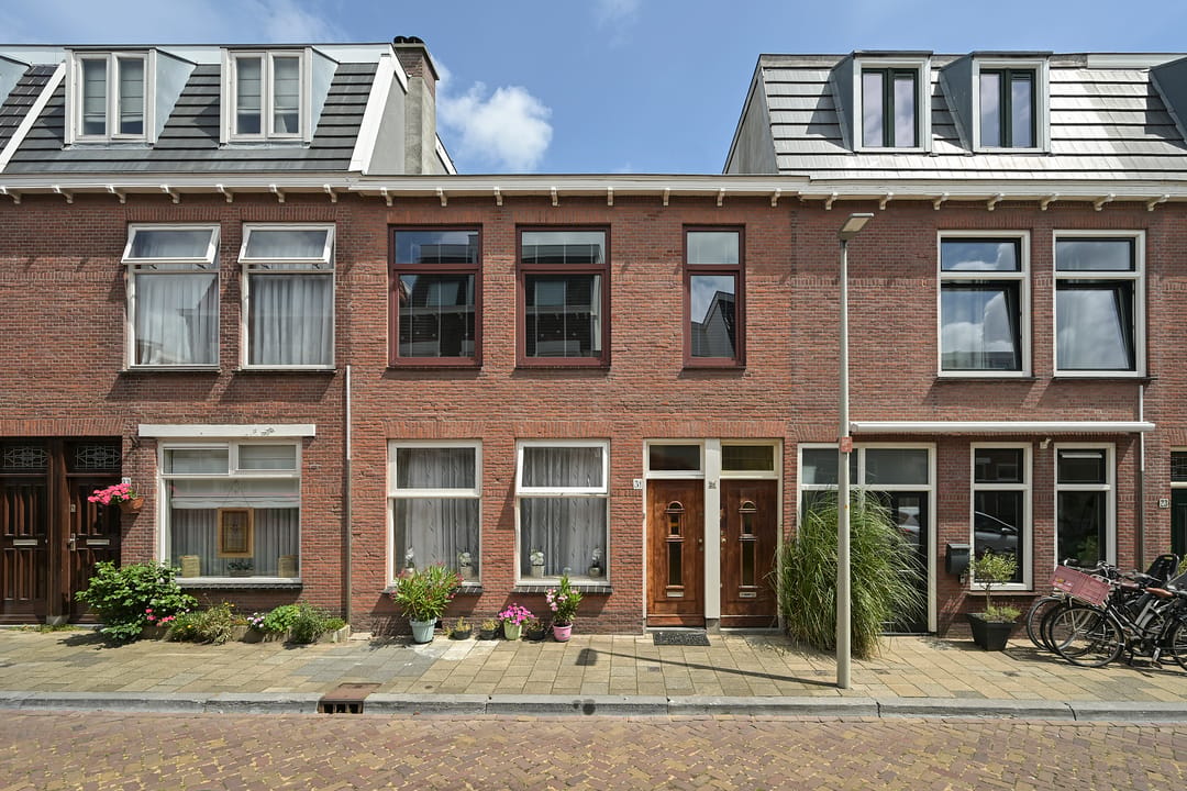 Foto 1 van Van Brederodestraat 29