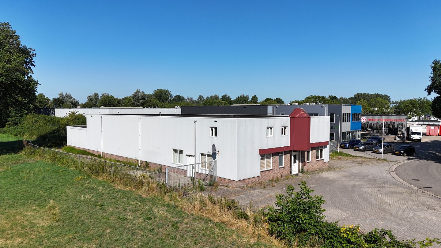 Bekijk foto 2 van Hogeweide 12