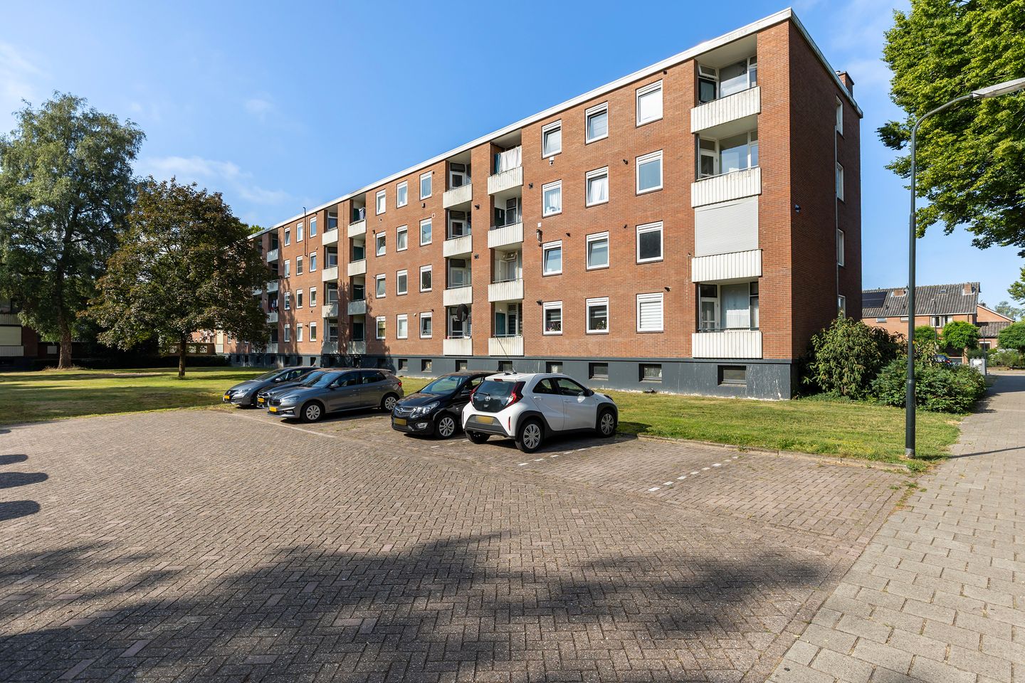 Photo 29 of Lekstraat 203