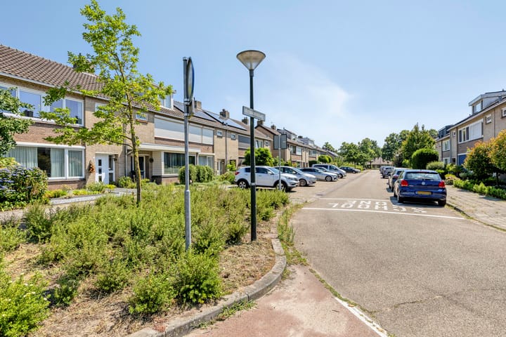 Photo 3 of Vespuccistraat 7