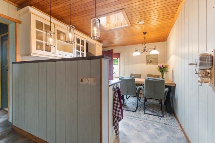 Vrijstaande woning te koop: Het Oosten 13, Marrum