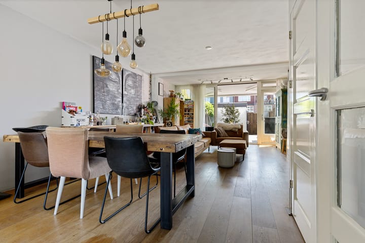 Tussenwoning te koop: Dr Joh G Mezgerstraat 94, Zandvoort
