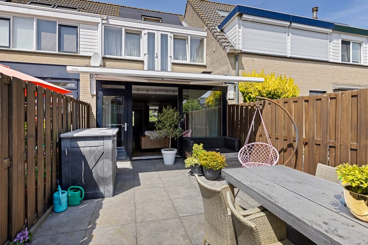 Tussenwoning te koop: Dr Joh G Mezgerstraat 94, Zandvoort
