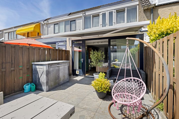 Tussenwoning te koop: Dr Joh G Mezgerstraat 94, Zandvoort