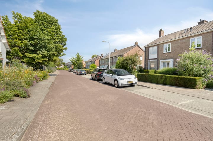 Foto 4 van Bachstraat 4