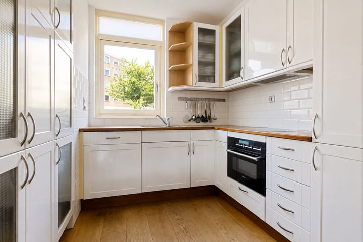 Tussenwoning te koop: Dr Joh G Mezgerstraat 94, Zandvoort