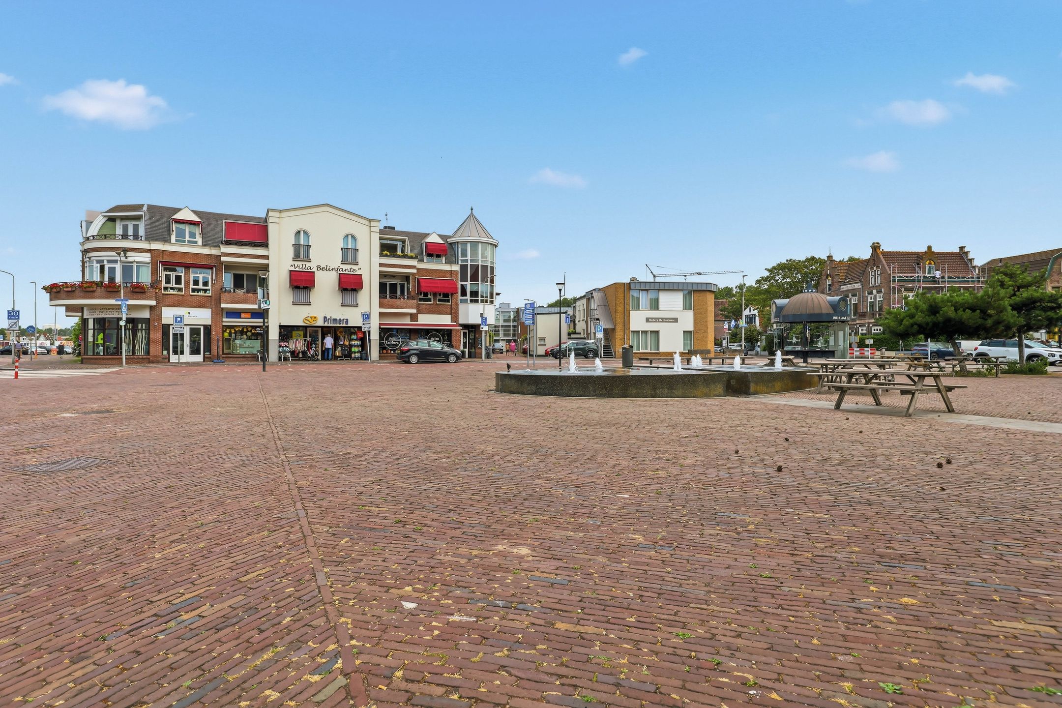Photo 36 of Voorstraat 2