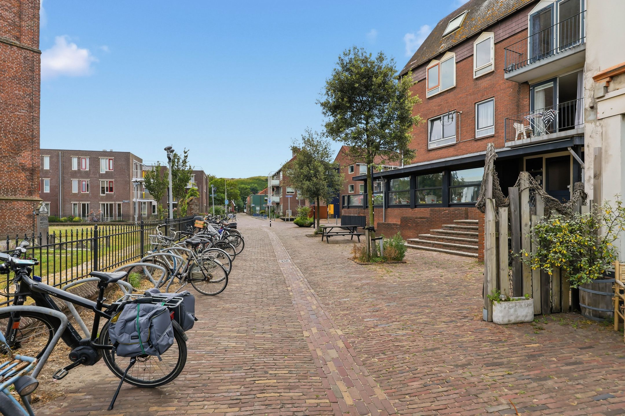 Photo 33 of Voorstraat 2