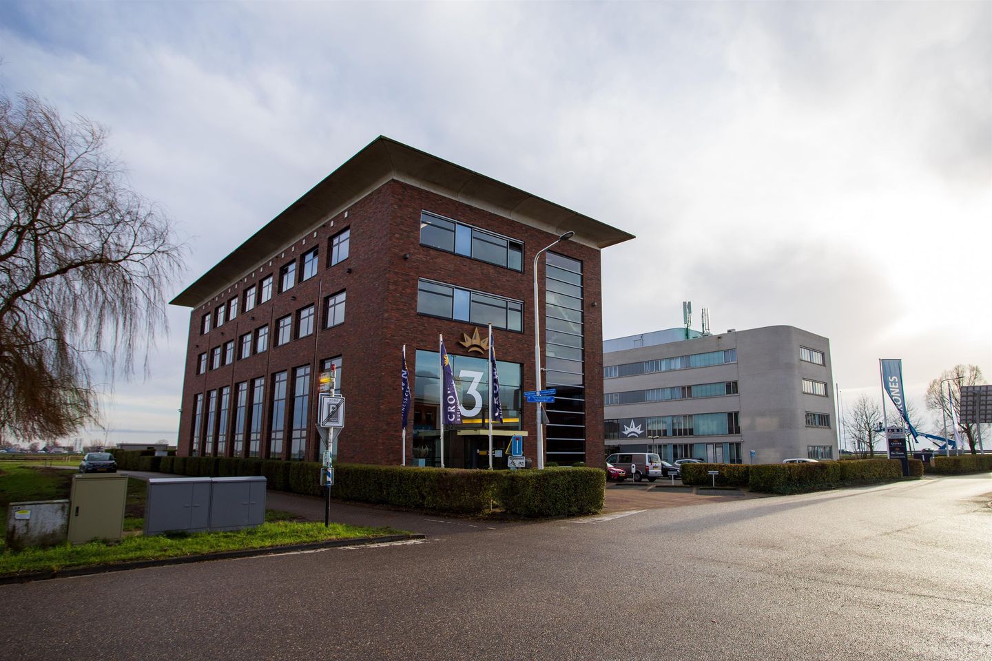 Bekijk foto 1 van Tolnasingel 3