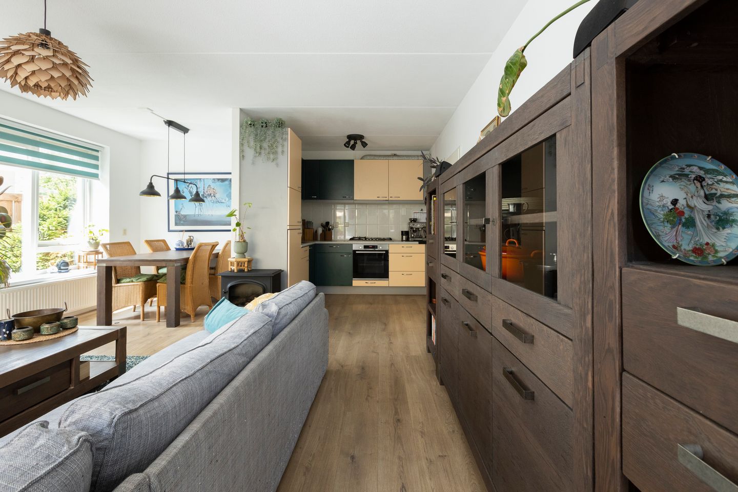 Photo 10 of Leeghwaterstraat 2
