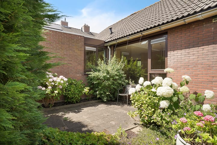 Tussenwoning te koop: Fidelioschouw 4, Zoetermeer