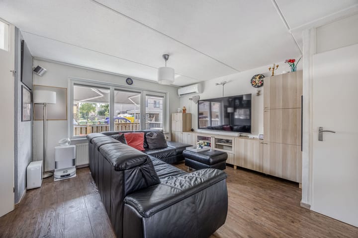 Tussenwoning te koop: Wolgastraat 14, Lelystad