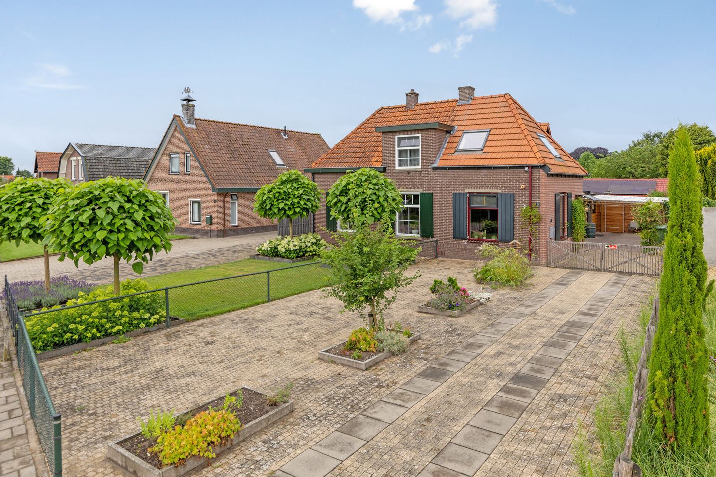 Photo 1 of Langeslag 14