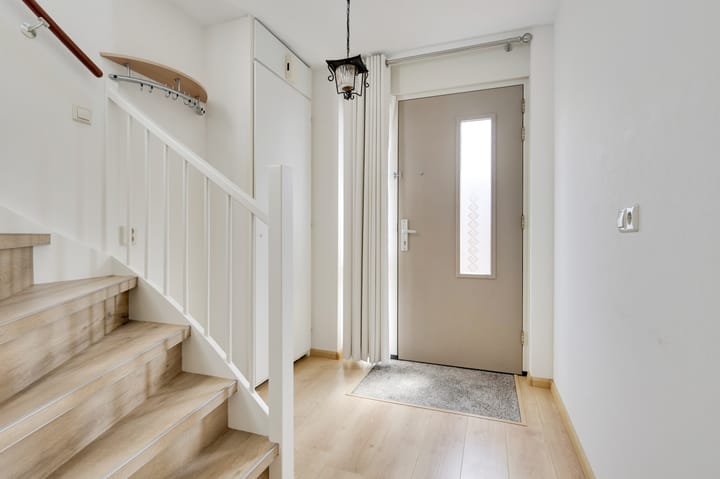 Tussenwoning te koop: Kapelaan Heggehof 6, 'S-Heerenberg