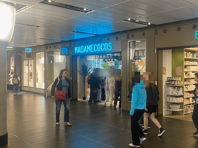 View photo 3 of Stationsplein 41-D
