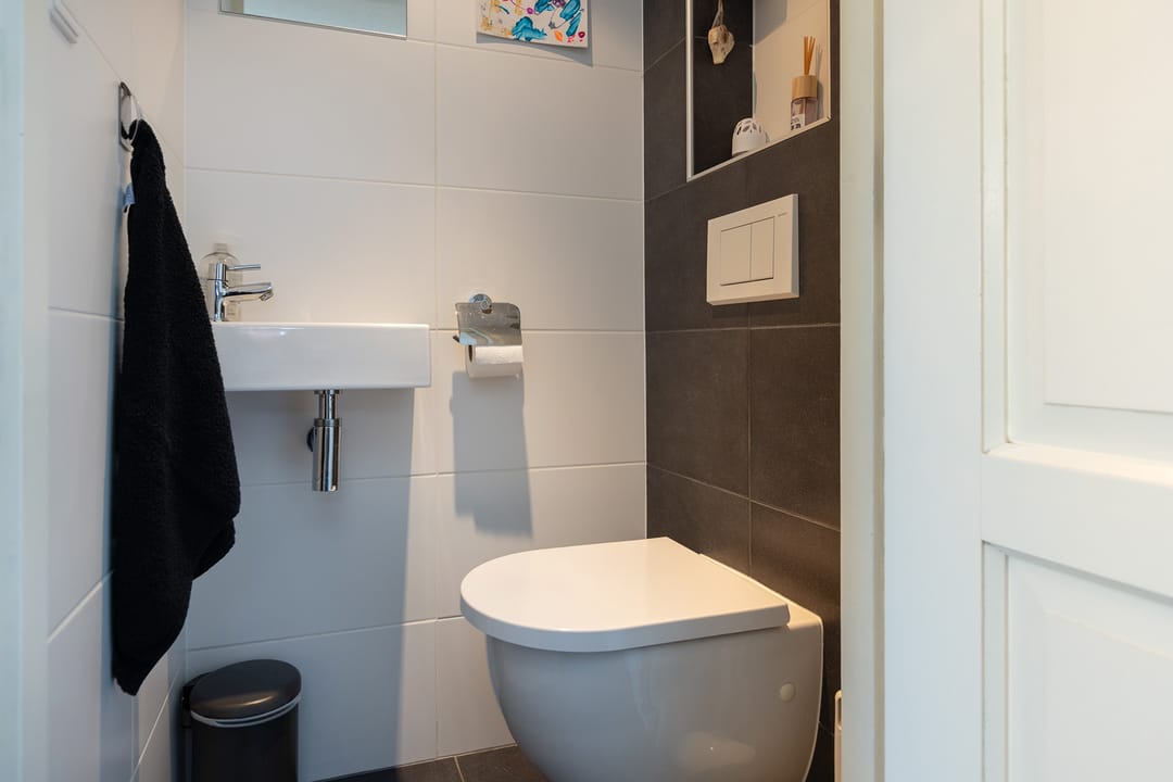 Photo 13 of Witte de Withstraat 9