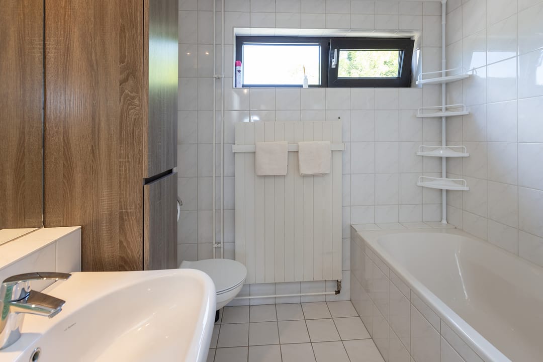 Photo 23 of Witte de Withstraat 9