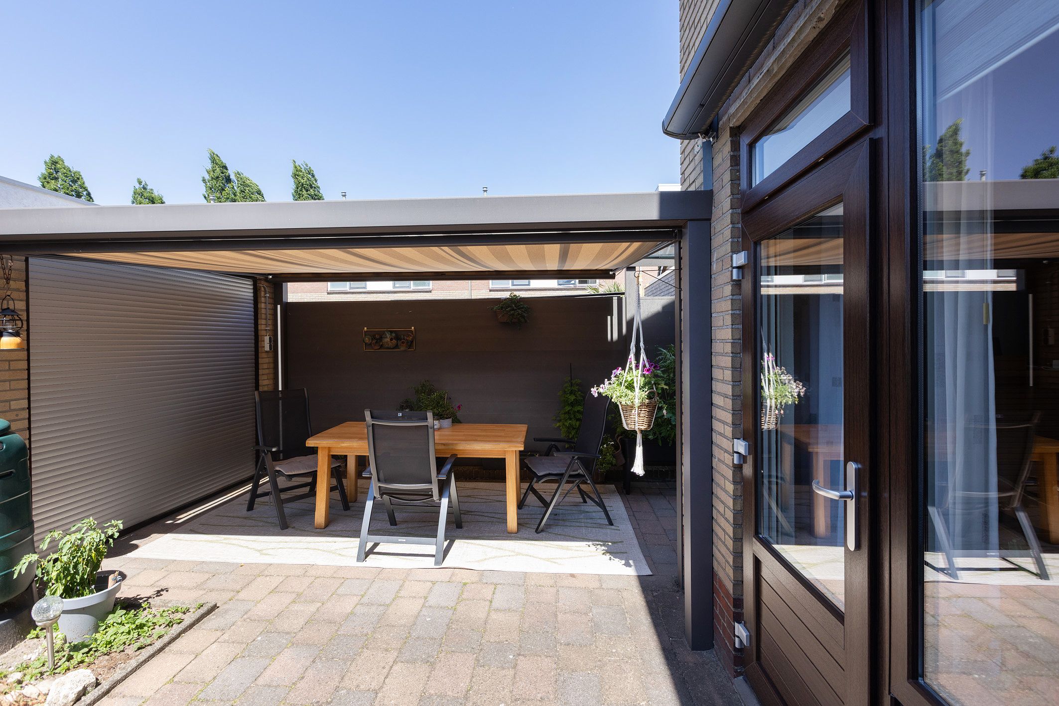 Photo 36 of Witte de Withstraat 9
