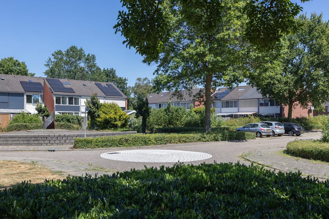 Photo 41 of Witte de Withstraat 9