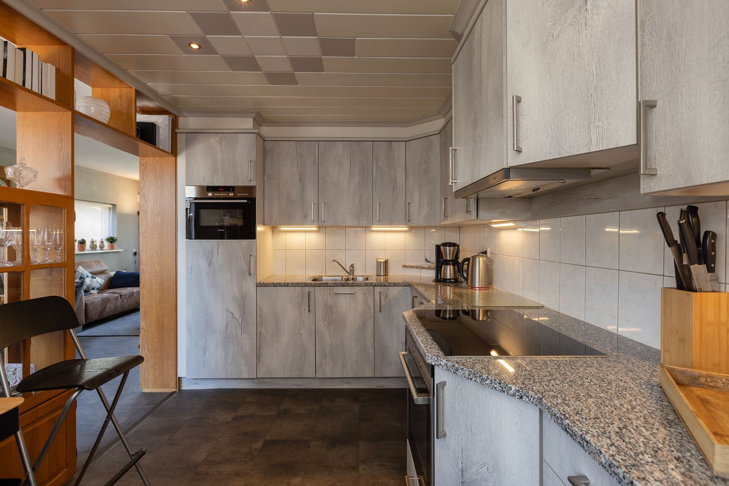Photo 10 of Witte de Withstraat 9