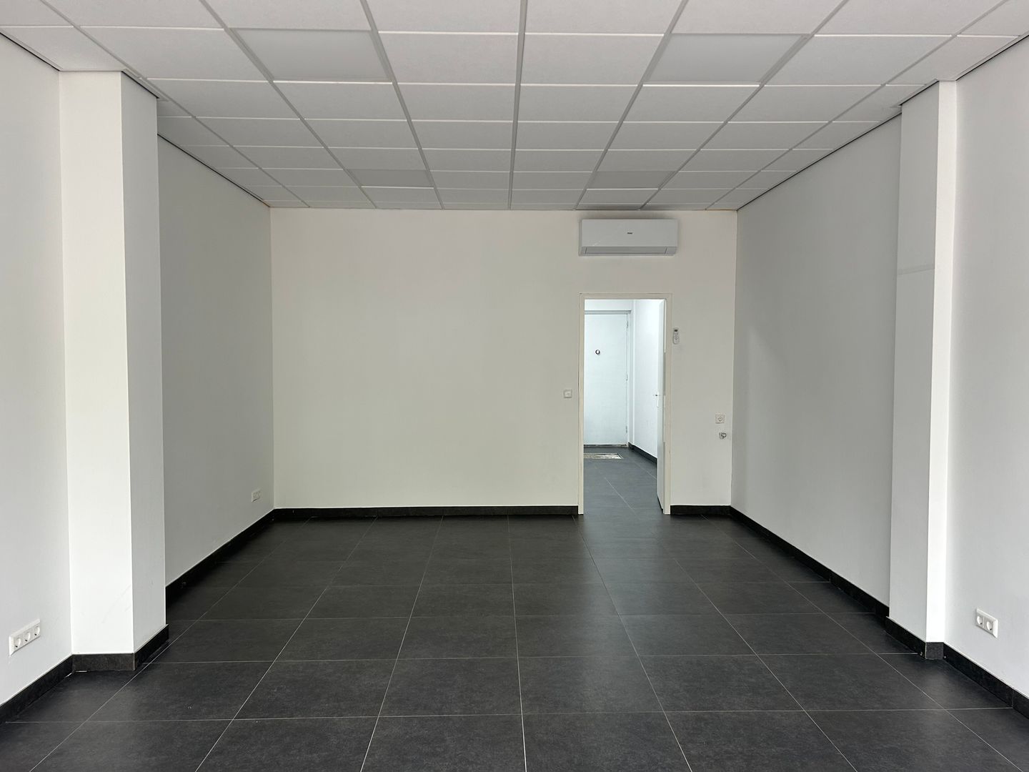 View photo 5 of Koningshof 73-A