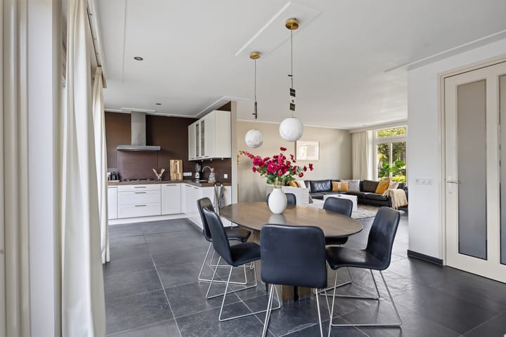 Tussenwoning te koop: Hoofdstraat 24, Schijndel