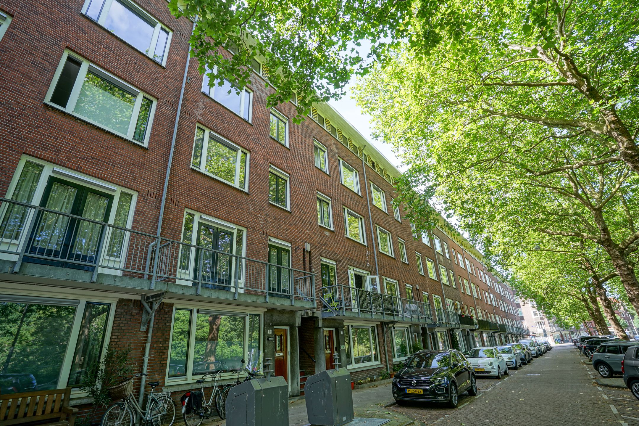 Foto 21 van Jan van Galenstraat 191-3