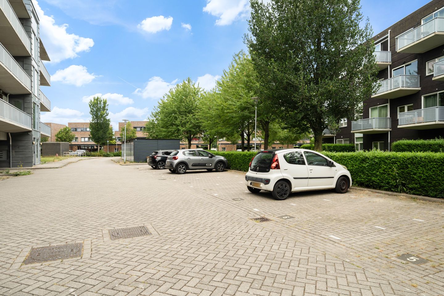 Photo 29 of Muiderstraat 51