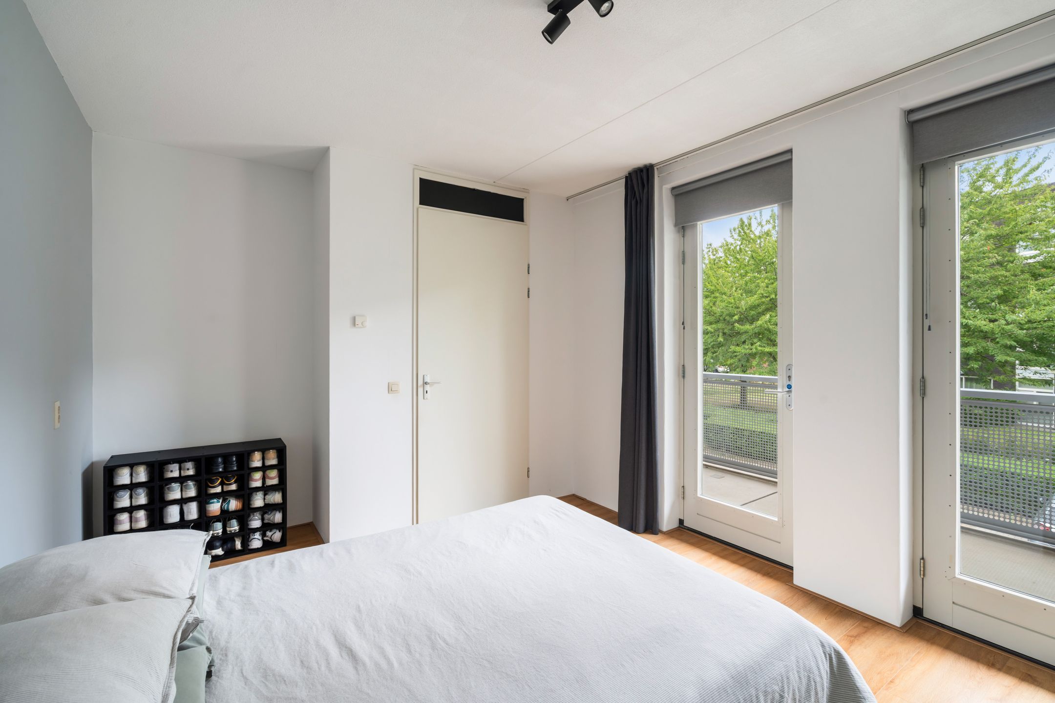 Photo 24 of Muiderstraat 51