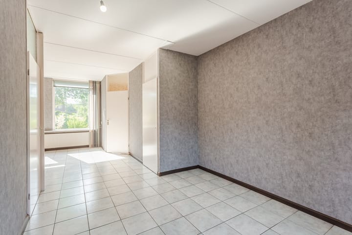 Tussenwoning te koop: Van Goghlaan 52, Nijkerk
