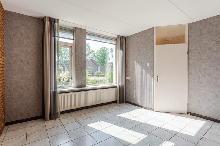 Tussenwoning te koop: Van Goghlaan 52, Nijkerk