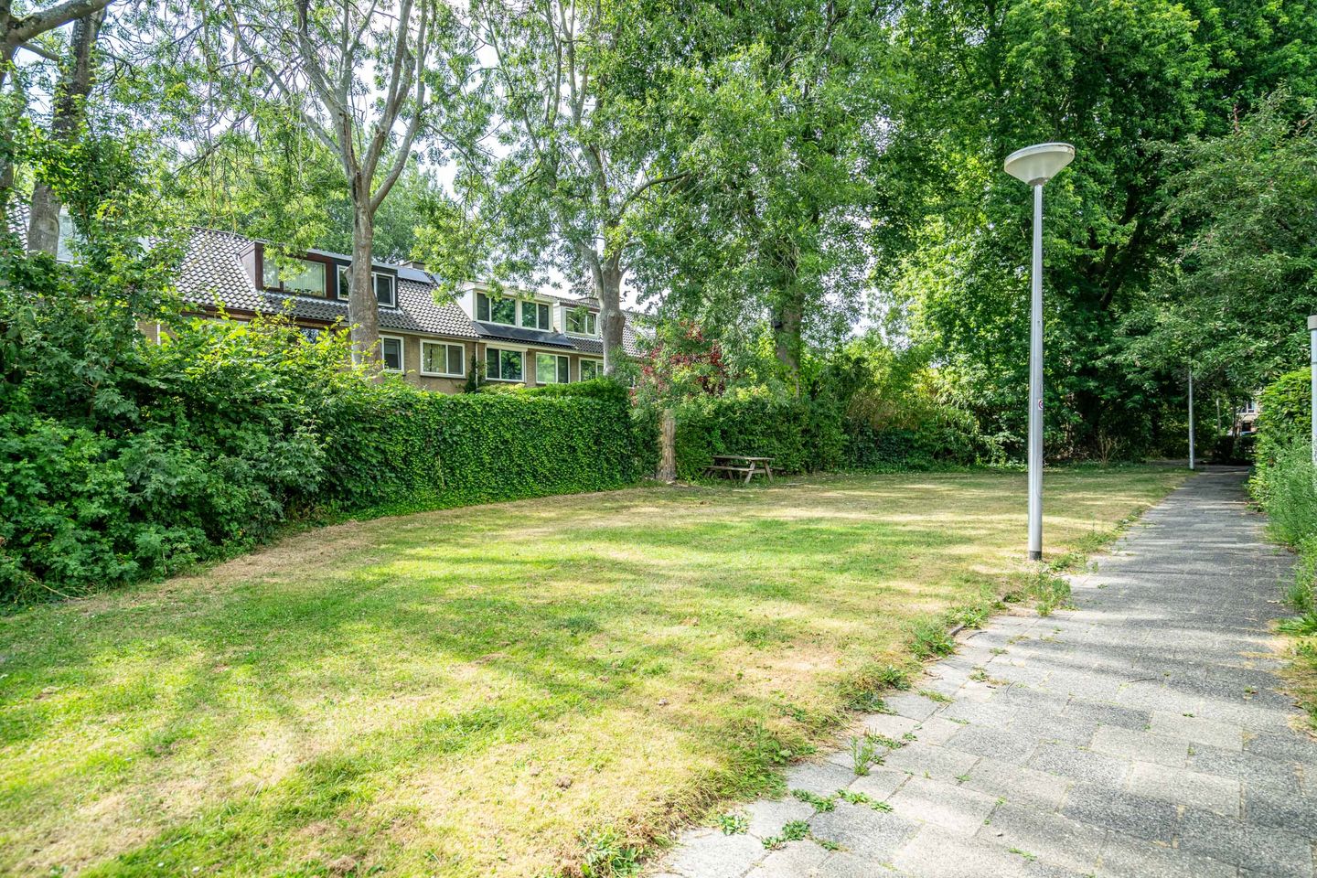 Photo 10 of Van der Kamlaan 71