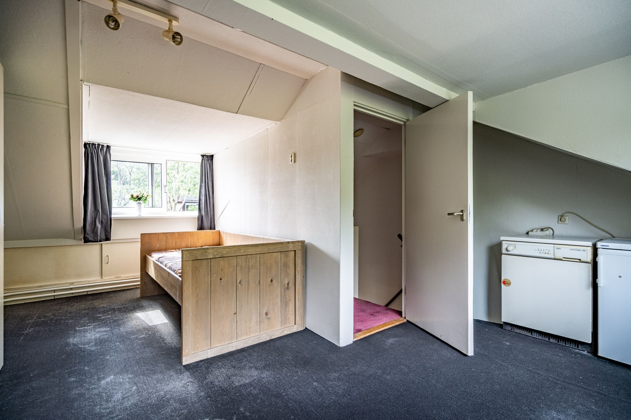Photo 51 of Van der Kamlaan 71