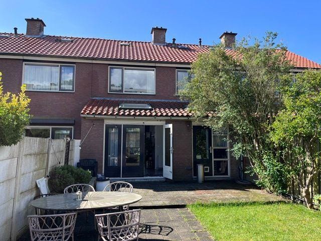 Foto 1 van Amalia van Solmsstraat 53