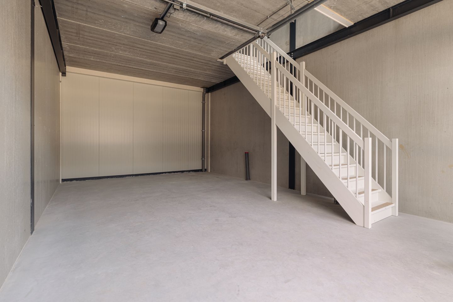 Bekijk foto 3 van Bijlmermeerstraat 46-10