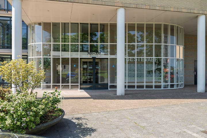 Appartement te koop: Buitenbassinweg 773, Rotterdam