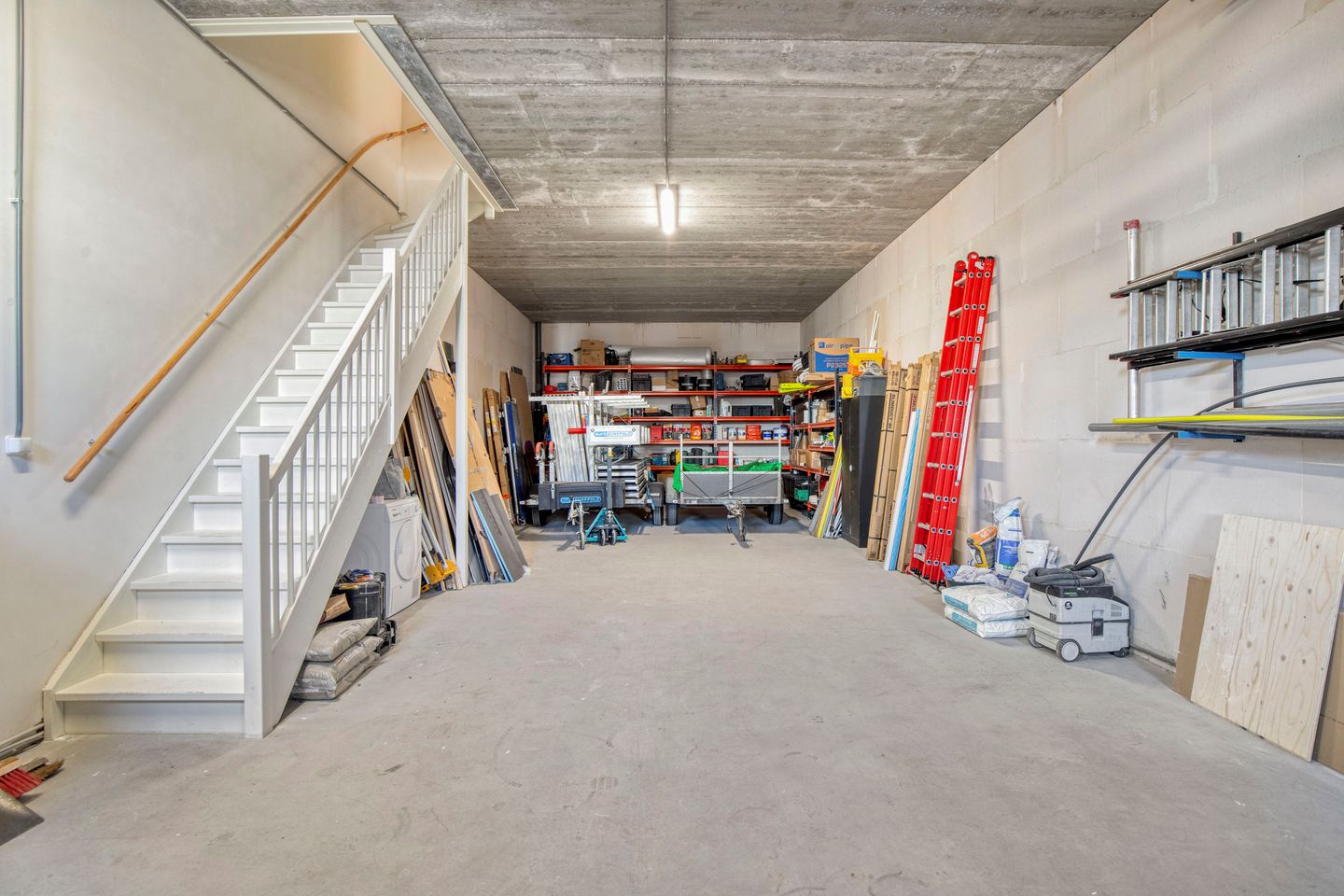 View photo 4 of Magazijnweg 1-E