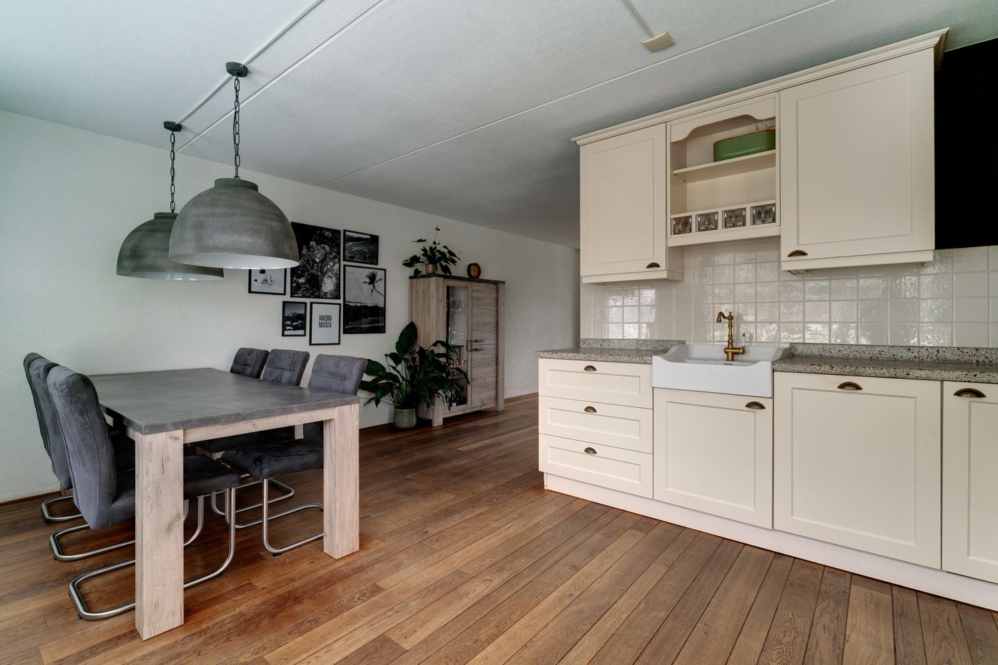 Photo 19 of Huissensestraat 1-A