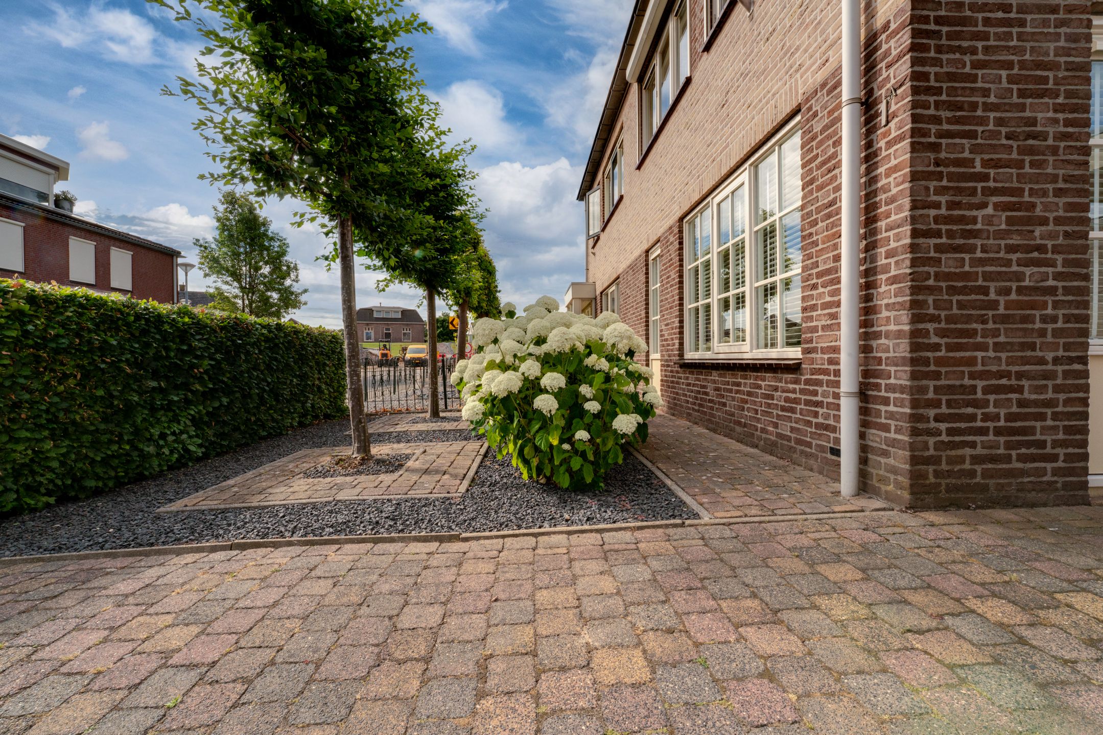 Photo 6 of Huissensestraat 1-A