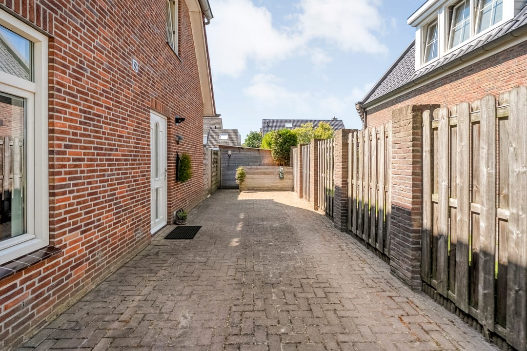 Photo 68 of Krusestraat 1