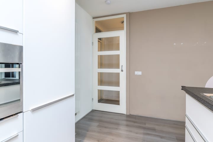 Tussenwoning te koop: Landvoogdstraat 81, Heerlen
