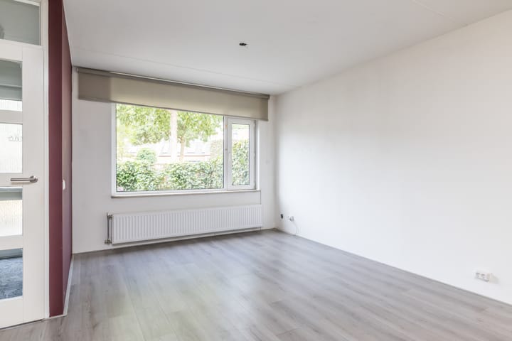 Tussenwoning te koop: Landvoogdstraat 81, Heerlen