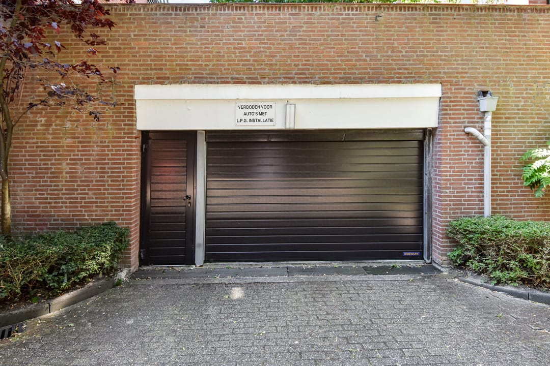 Photo 26 of Scheveningseweg 35