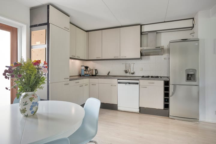 Tussenwoning te koop: Ir. Driessenstraat 102, Leiden