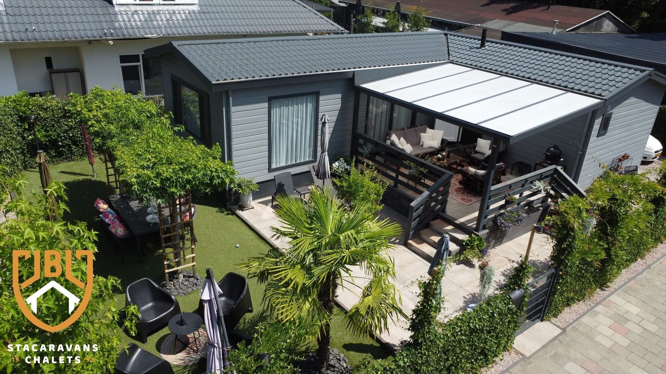 2-bedroom freehold villa in Neer — photo 1 of 5