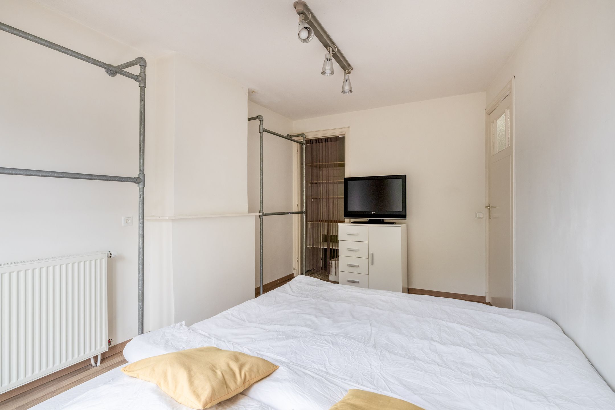 Photo 30 of Van 's-Gravesandestraat 26-B