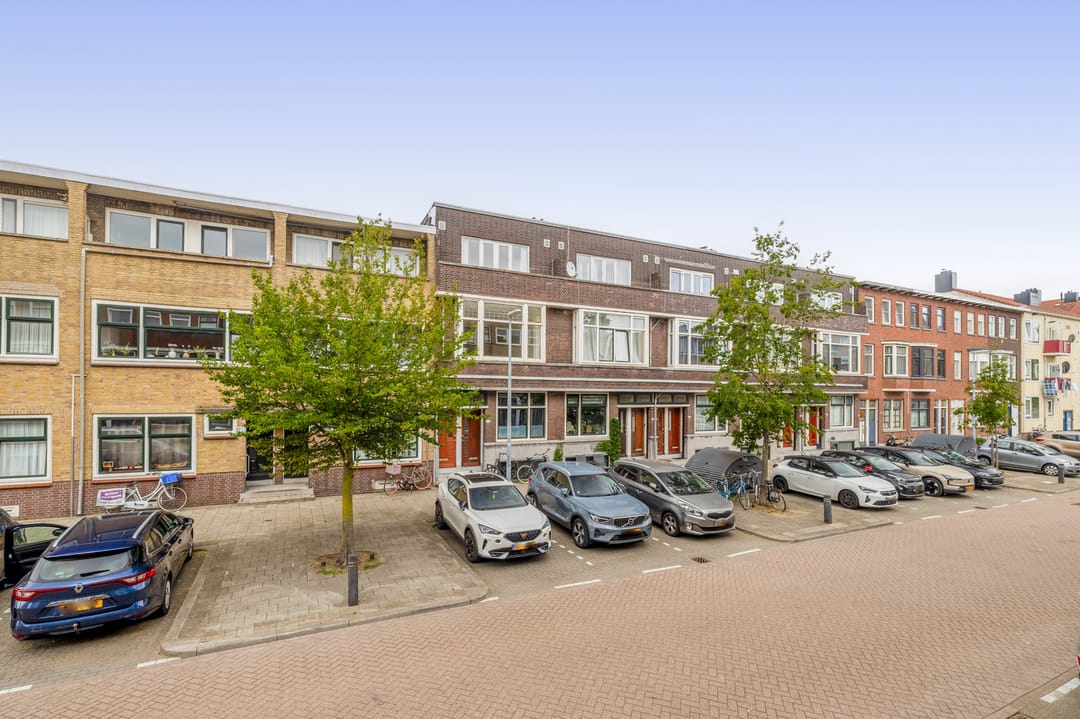 Photo 38 of Van 's-Gravesandestraat 26-B