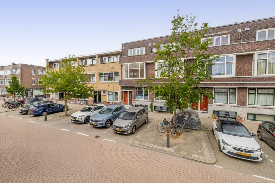 Photo 37 of Van 's-Gravesandestraat 26-B